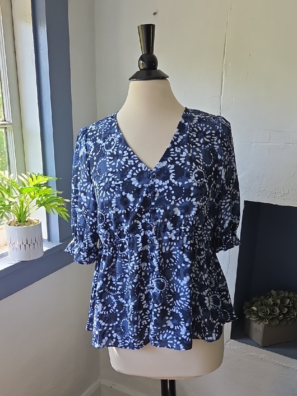 Zac & Rachel Navy Blue Abstract Floral V-Neck Peplum Top